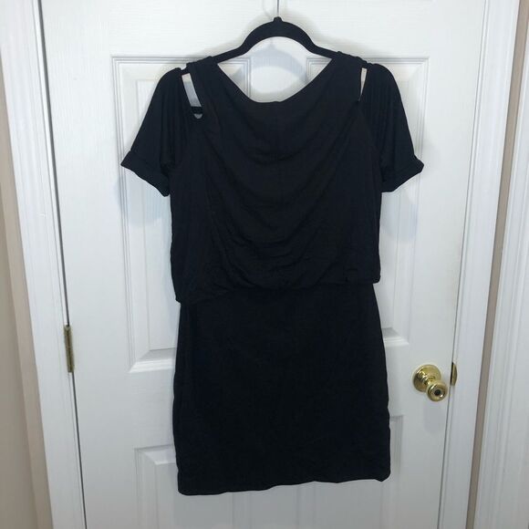 NWT Bailey 44 Evereve black short sleeve cutout shoulder dress, size medium - Picture 15 of 16